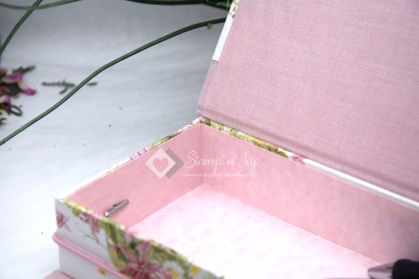 Stifte-Schachtel mit Klappdeckel ca. 21x10x4cm | Gänseblumenkranz floral | puderrosa | Art. Nr. 97040309